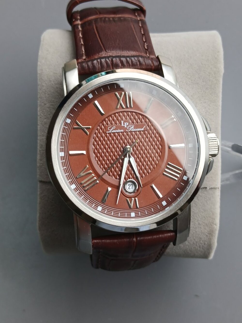 Lucien Piccard Watch with leather band brown